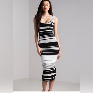 AKIRA Black and White Stretch Maxi Dress, Large